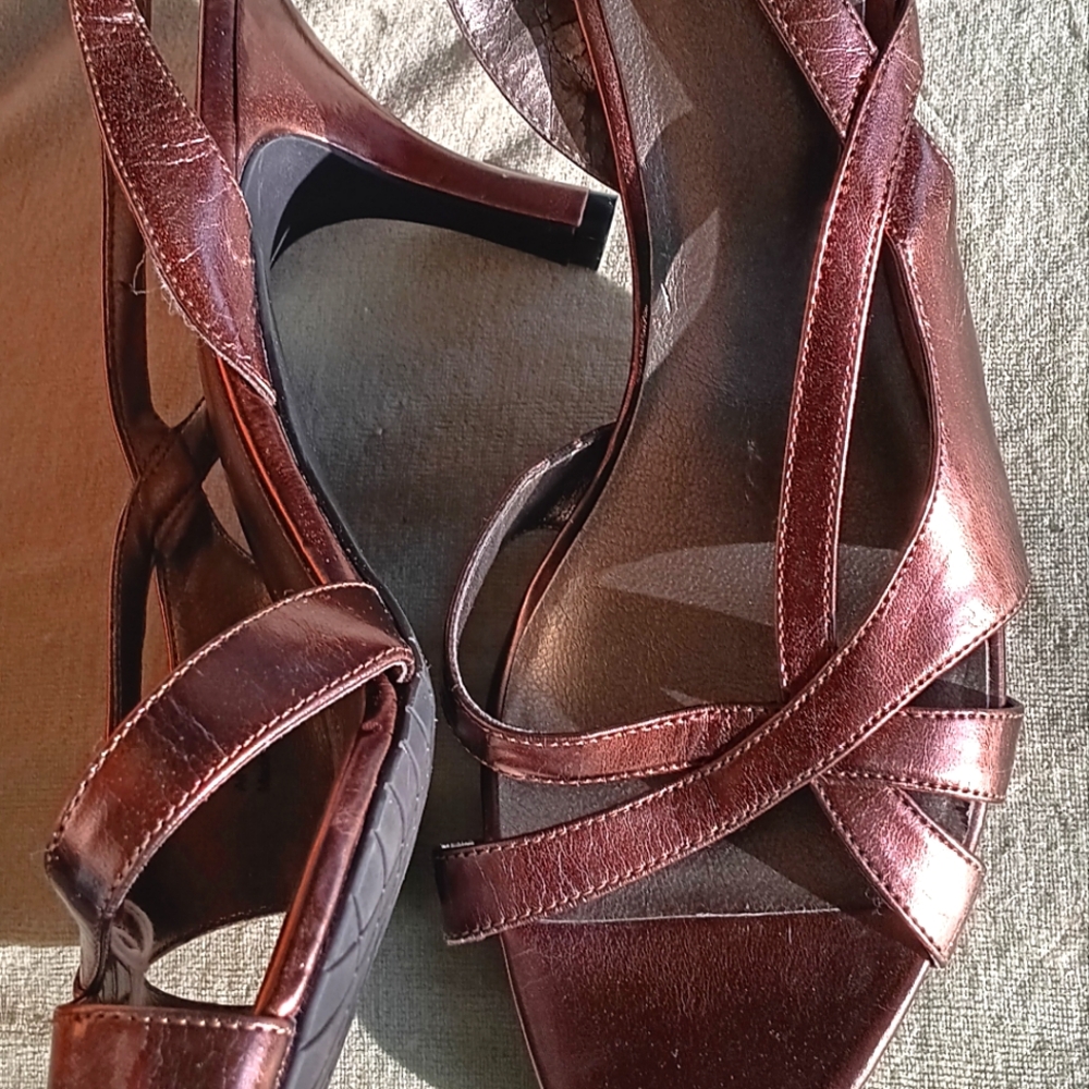 Coach and Four Slings Sz 8
